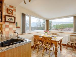 3 Bed in Keswick oc-93949