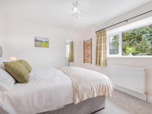 4 Bed in Penrith oc-sz606