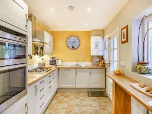 3 Bed in Keswick oc-86162