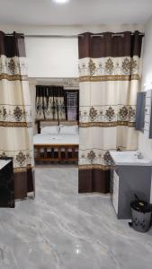 Golden Stay Inn