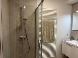 Sea View 1 BR Flat With Pool - Ideal For Couples & Families By SlowayStay Holiday Apartment & Short Term Rental Oostende