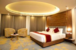 Ascot Hotel