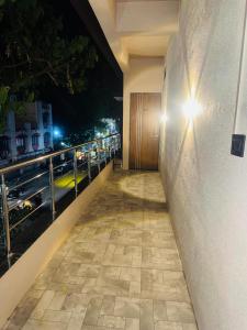manoj lodge