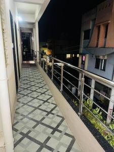 manoj lodge