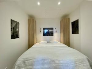 Cannes - Croisette Superbe studio face mer vue panoramique