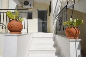 Olgas House by Golden Host