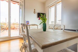 Charming Apartment In The City Center "Terrazza Sui Tetti" Con Parcheggio Gratuito