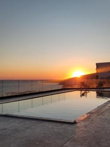 Summer Waves - Panoramic View & Pool