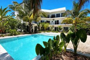 Azura Boutique Apartments