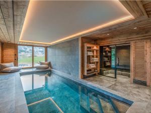 Chalet moderne avec piscine intérieure et hammam - FR-1-569-76