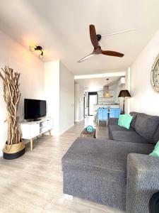 Charming bungalow with panoramic rooftop terrace