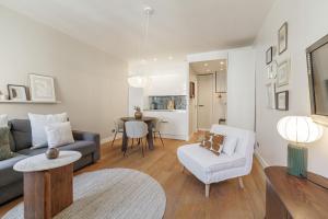 Bright Studio in Nice Port - Garibaldi Square