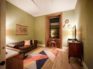 Country Farmhouse, Hot Tub, Sleeps 11