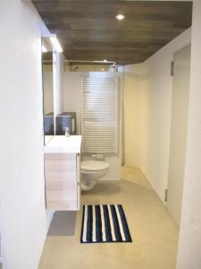 Furnished room with private bathroom near Luxembourg