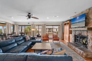 Flip Side Oasis Beach House
