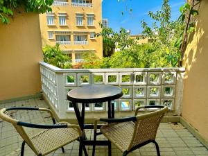 Calamari Homes-Centenario Casa 105 -Walled City