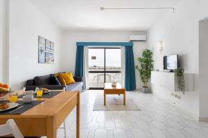 #189 Sea View Apartment Pool & Balcony