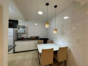 Apartamento confortável a 180 metros do Cristo da barra e orla.