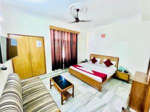 Hotel Har Ki Pauri with terrace Ganga view