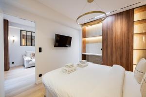 New suite 6 people - Saint Germain Notre-Dame#AC