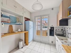 T3 authentique avec terrasse et parking privé