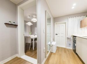 Nook Hongdae 5min from Hongik Univ Stn 2 Queen Beds