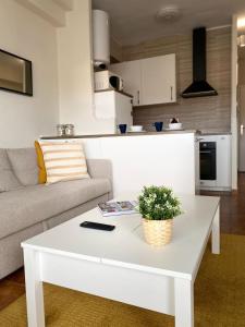 Soleado apartamento reformado 2 hab. en Playamar