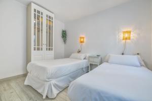 Viana Apartment & Center & Parking