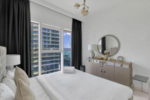 Cosy 1BR with Sea View, Beach & Pool Access