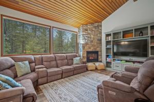 1 Sequoia Lane