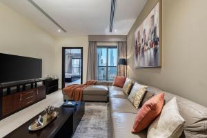 6 mins to Dubai Mall w Front Burj View