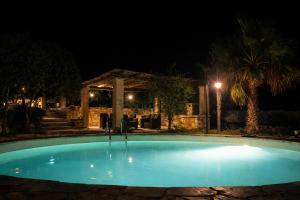 RESIDENCE CON PISCINA