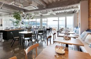 Costa Beach 202, 8min the beach, 4min Enoshima Station, Free Wi-Fi , 4 guests