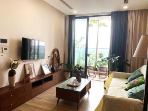 Caracole homestay - 2BR with cozy balcony garden