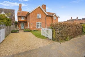 3 Bed in Dunwich oc-slh