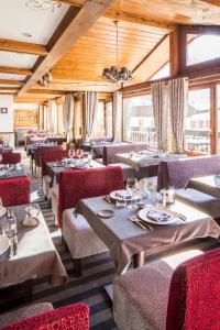 Hotels Hotel les Campanules by Les Etincelles : photos des chambres