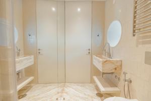 Premium Riverside and View by Vacationy