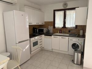 Bel appartement à Conca, piscine privée, plage 5 min à pieds