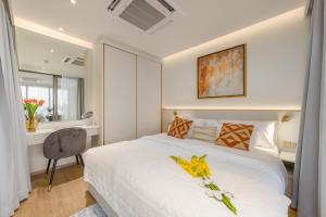 Samos - Stylish 1BR Apartment at The Aqua Phuket