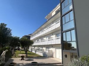 Seaside studio with breathtaking sea views