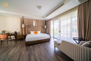 Premier Village-4BR Free Pick Up