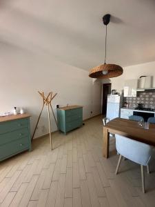 Hilltop Apartment img1