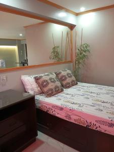 Kiener Hills Bldg E 421 Airport Condominium Studio