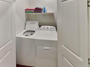 Fin and Feather by Silver Sands Vacation Rentals