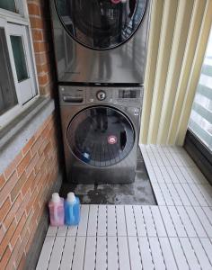 Junny Stay Hongik University Station 5 minutes