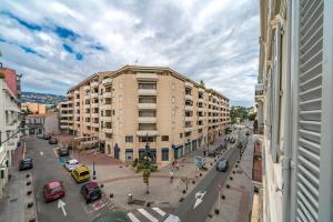 apartment 1 bedroom Cannes Centre rue dAntibes