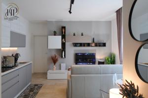 Home Ponente 107 - Maggiore Deluxe Apartment