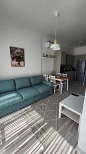 PMTR Bar Suites