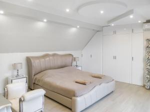 Grande villa T6 avec piscine à 30 min de Disneyland Paris