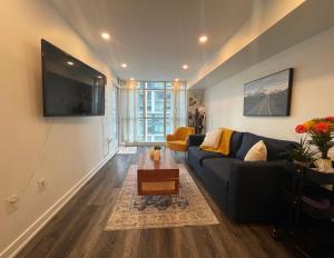 Condo 2 Bedroom with Balcony Iceboat Terrace Downtown Toronto